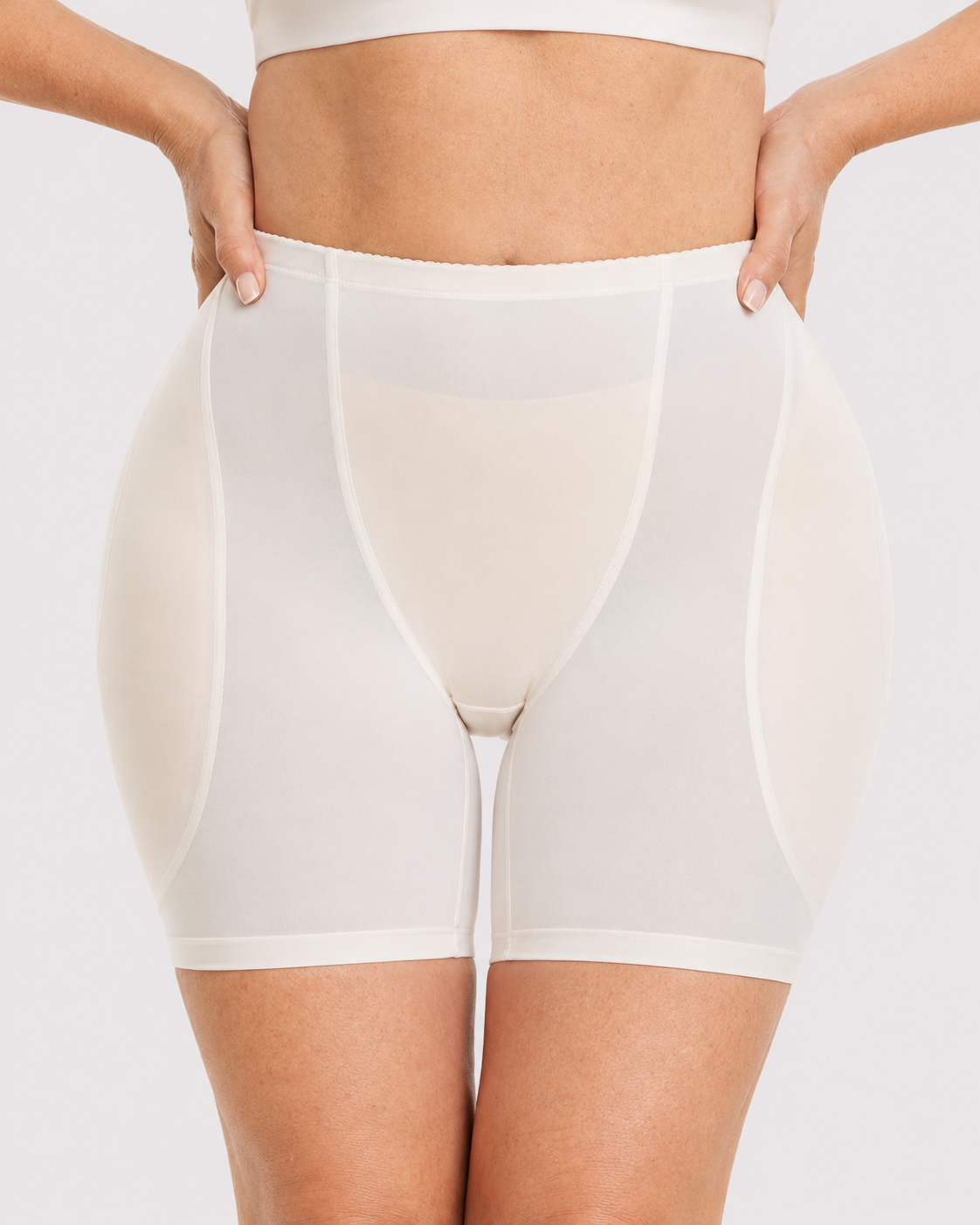 Seamless Butt-Lifting Shorts with Removable Padding