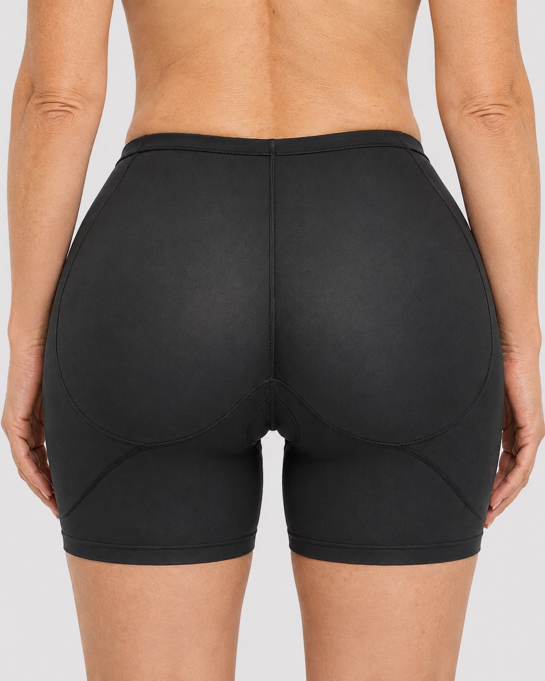 Seamless Butt-Lifting Shorts with Removable Padding